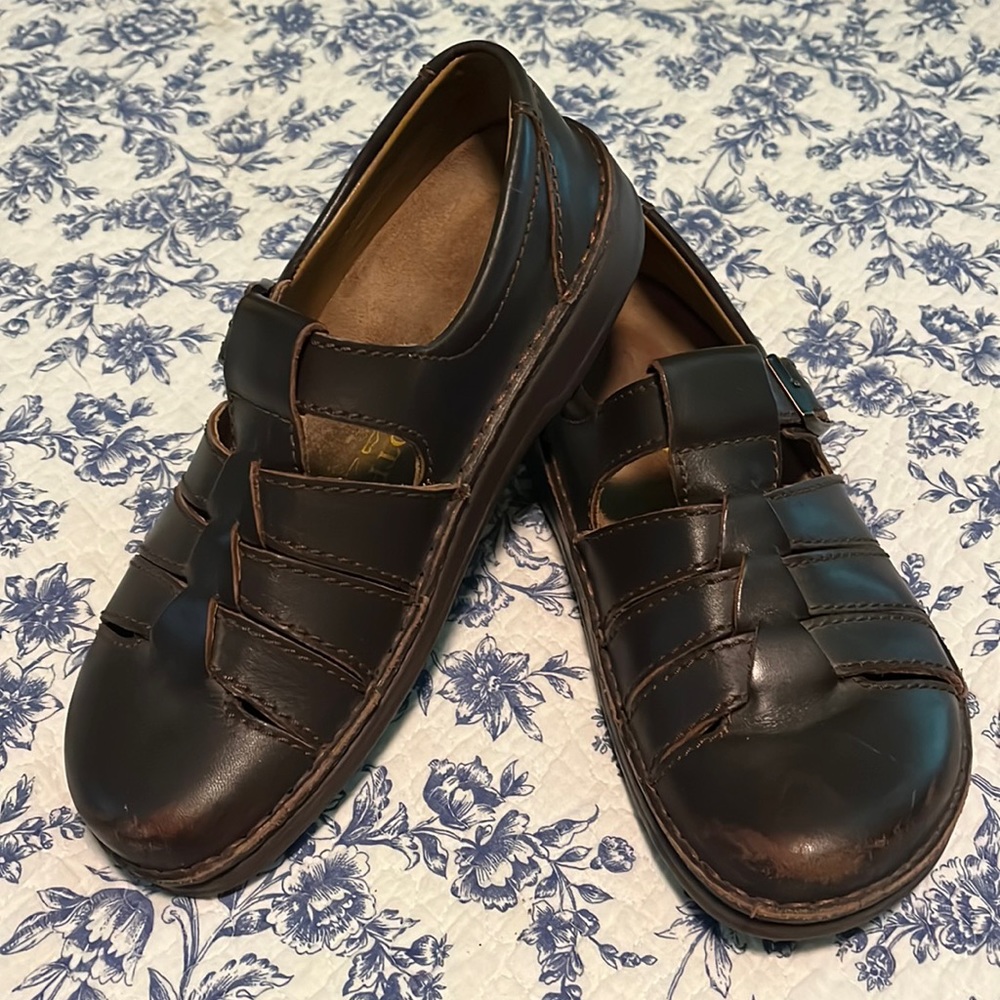 Birkenstock Footprints. Fisherman Sandal. Size 9 (40). Dark Brown